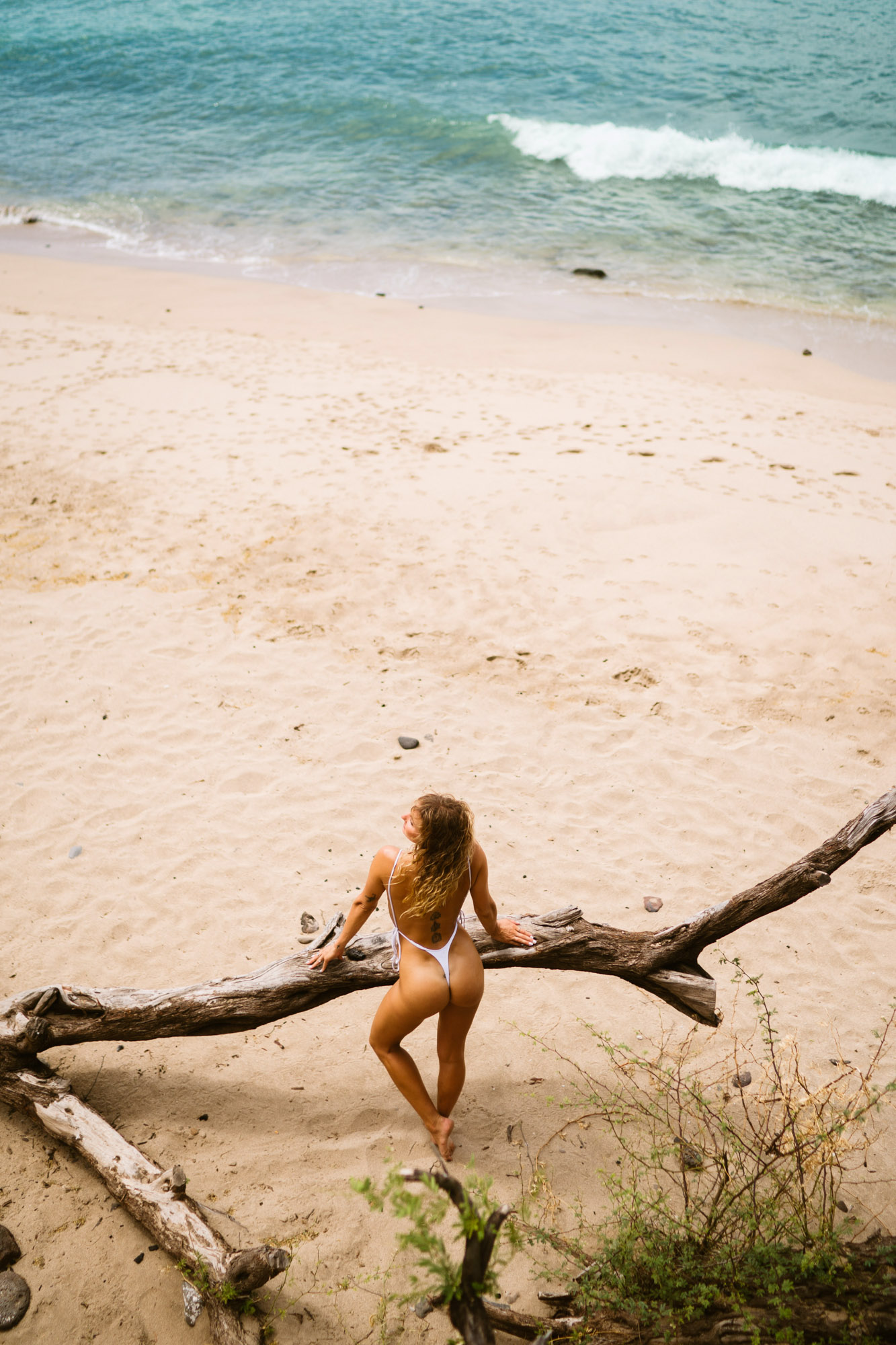 Outdoor boudoir photography Oahu Hawaii